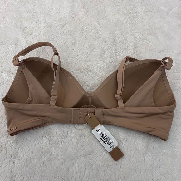 SKIMS Women's Wireless Form Maternity T-Shirt Demi Nursing Bra Clay size 32B NEW - Picture 4 of 9